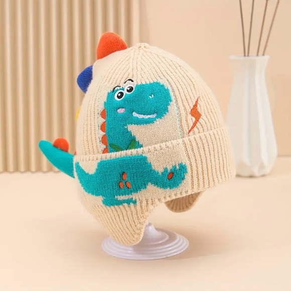 🦕 Kids Dinosaur Tail Knitted Ear Flap Beanie Double Layered Ear Protection Hat - Picture 9 of 9